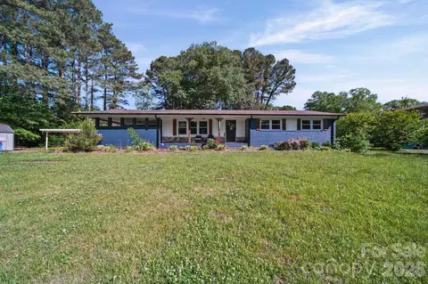 809 Elaine Dr, Albemarle, NC 28001