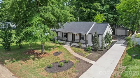 1421 Tyvola Rd, Charlotte, NC 28210