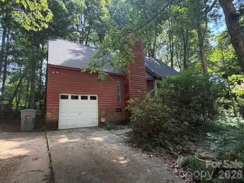8401 Barncliff Rd, Charlotte, NC 28227
