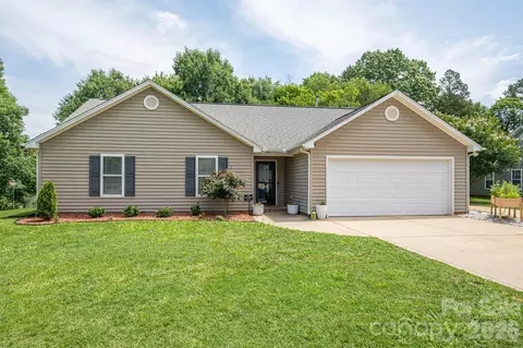 7219 Pompano Pl, Gastonia, NC 28056