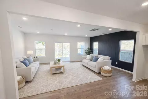 1365 Eagle Claw Dr, Kannapolis, NC 28083