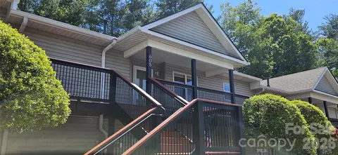 605 Carlyle Way, Asheville, NC 28803