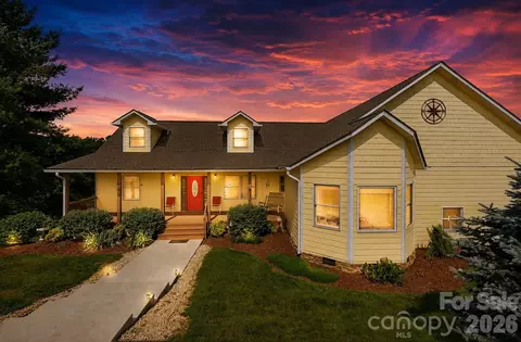 409 Tall Timbers Ln, Waynesville, NC 28785