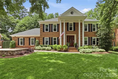 10040 Berkeley Forest Ln, Charlotte, NC 28277