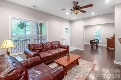 Living - 620 Welsh Ave, Monroe, NC 28112 photo 2 of 2