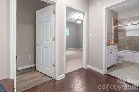 Entry Way - 620 Welsh Ave, Monroe, NC 28112 photo 4 of 5