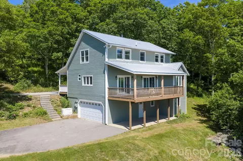 58 Randall Dr, Fairview, NC 28730