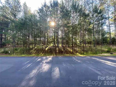 105 Whispering Pines Ln, Mooresboro, NC 28114