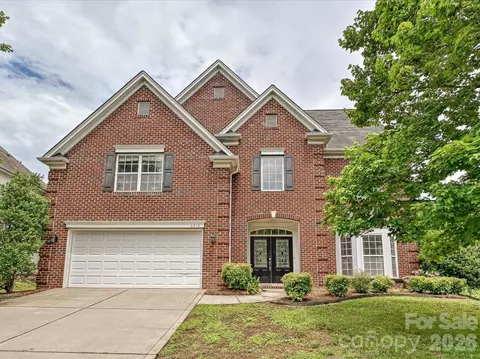 6414 Ballybay Dr, Charlotte, NC 28278