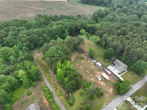 6412 Laura Ave, Sherrills Ford, NC 28673