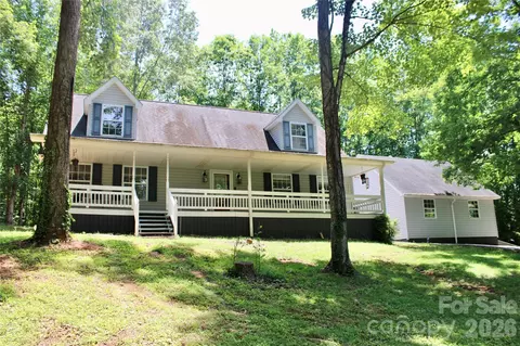 386 Groves Rd, Union Mills, NC 28167