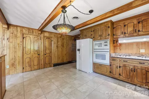 Kitchen - 404 E Lyerly St, Salisbury, NC 28146 photo 4 of 4