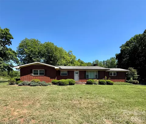 404 E Lyerly St, Salisbury, NC 28146