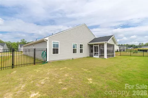 Exterior - 536 Nesbe St, Lancaster, SC 29720 photo 6 of 8
