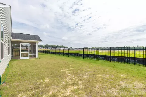 Exterior - 536 Nesbe St, Lancaster, SC 29720 photo 5 of 8