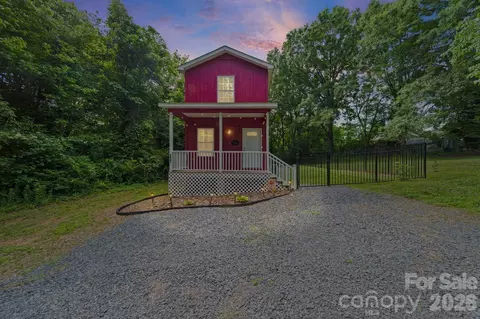 308 E 10th St, Oakboro, NC 28129
