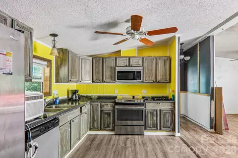 Kitchen - 19 Dot St, Clyde, NC 28721 photo 1 of 2