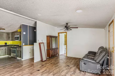 Living - 19 Dot St, Clyde, NC 28721 photo 4 of 4