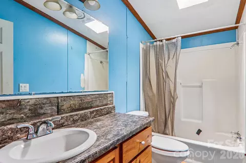 Bath - 19 Dot St, Clyde, NC 28721 photo 1 of 2