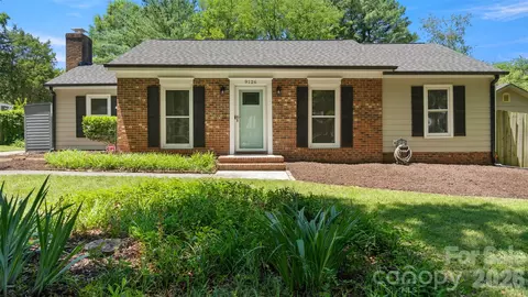 9126 Essen Ln, Charlotte, NC 28210