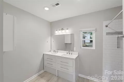 Bath - 511 N Johnson St, Monroe, NC 28112 photo 5 of 8