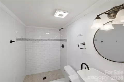 Bath - 511 N Johnson St, Monroe, NC 28112 photo 8 of 8