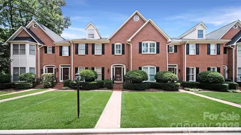 3524 Kylemore Ct, Charlotte, NC 28210
