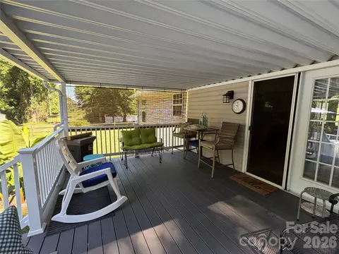 Exterior - 110 E Pine St, Maiden, NC 28650 photo 2 of 6