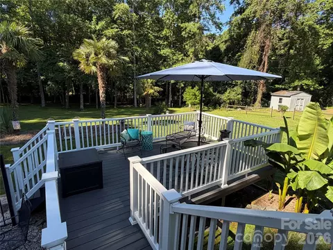 Exterior - 110 E Pine St, Maiden, NC 28650 photo 4 of 6