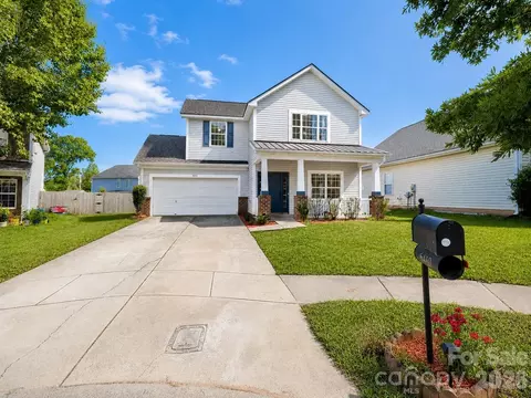 6410 Castlewynd Ct, Charlotte, NC 28212