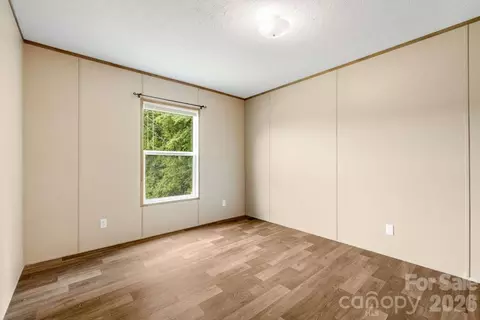 Bedroom - 22 Split Pine Cv, Clyde, NC 28721 photo 3 of 4