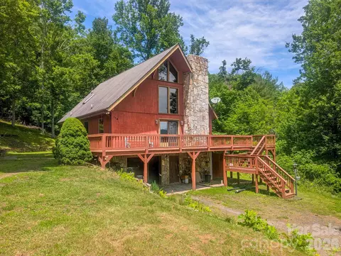 114 Dewberry Ln, Burnsville, NC 28714