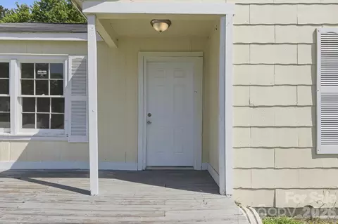 Exterior - 1208 E Arch St, Lancaster, SC 29720 photo 1 of 2