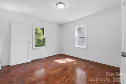 Bedroom - 1208 E Arch St, Lancaster, SC 29720 photo 4 of 5
