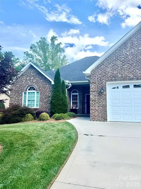 7882 Ballentrae Pl, Stanley, NC 28164