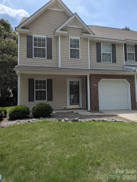 1358 Walnut Hill Dr, Rock Hill, SC 29732