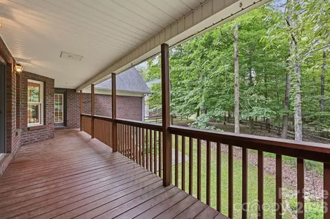 Exterior - 5330 Chester Ct, Davidson, NC 28036 photo 3 of 3