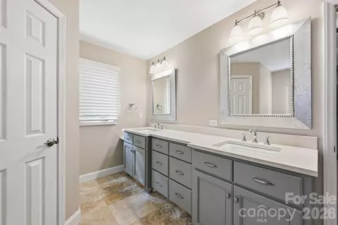 Bath - 5330 Chester Ct, Davidson, NC 28036 photo 2 of 3