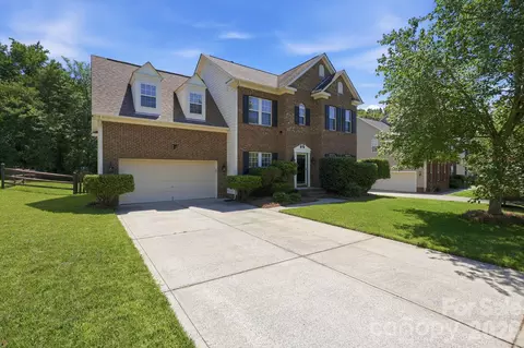 4439 Rock Stream Dr, Charlotte, NC 28269
