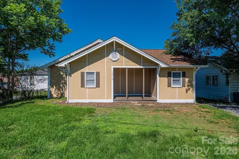 1614 College Sw Ave SW, Lenoir, NC 28645