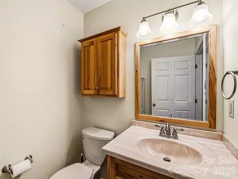 Bath - 22 Timberleaf Dr, Fletcher, NC 28732 photo 1 of 3