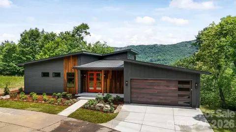 60 King Horn Rdg, Waynesville, NC 28785