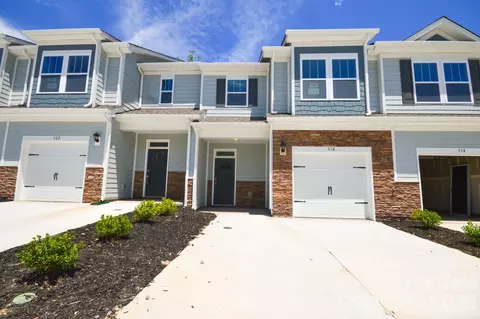 405 Creekview Rd, Hendersonville, NC 28792