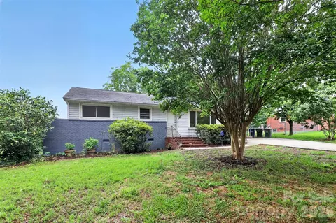 2122 Englewood St, Kannapolis, NC 28083