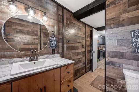 Bath - 13 E Murray St, Maiden, NC 28650 photo 2 of 2
