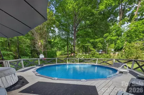 Exterior - 13 E Murray St, Maiden, NC 28650 photo 4 of 8