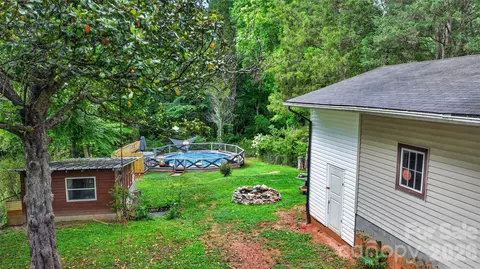 Exterior - 13 E Murray St, Maiden, NC 28650 photo 7 of 8