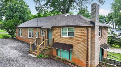 Exterior - 13 E Murray St, Maiden, NC 28650 photo 2 of 8