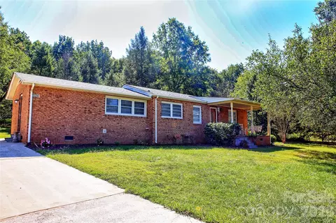 5291 E Bandys Crossroads Rd, Catawba, NC 28609