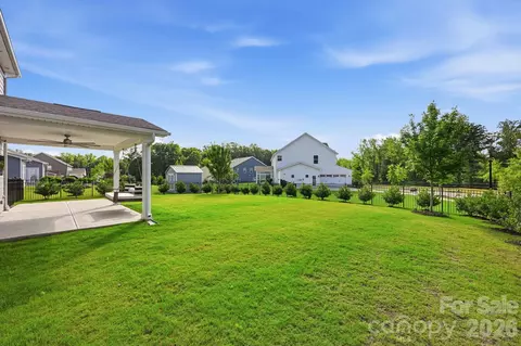 Exterior - 11006 Sound Rd, Davidson, NC 28036 photo 5 of 5